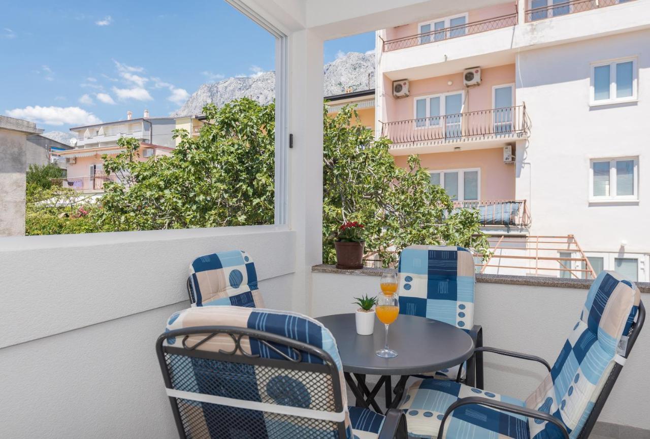 Apartments Petrusic Макарска Экстерьер фото